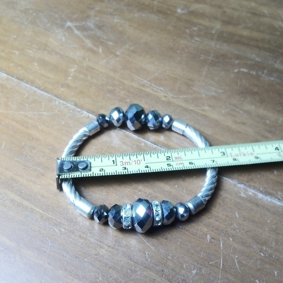 Bracelet, stretchy, silver colored beads and rope pattern - Picture 3 of 3